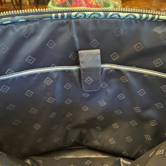 Vera Bradley - Lighten Up Go Anywhere Carry On - Cuban Tiles NWOT - Picture 6 of 6